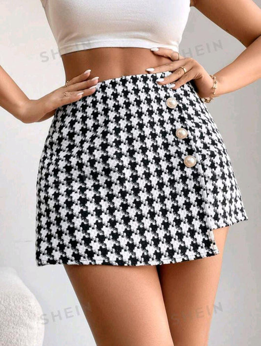 SHEIN Short Enagua